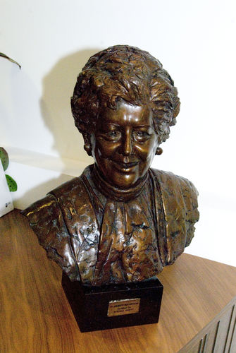 Bronze bust of Betty Boothroyd by artist Shenda Amery which was commissioned by the OU in 2001
