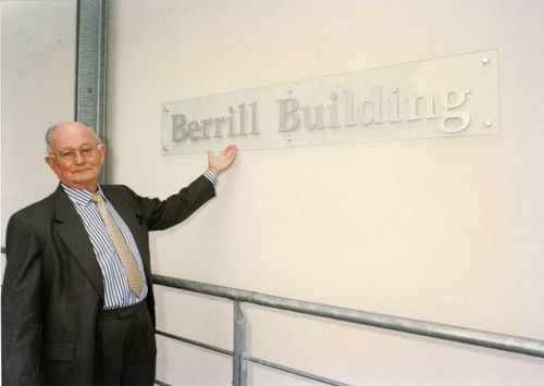 Pro-Chancellor Sir Kenneth Berrill (1920-2009) at the naming ceremony of the new Berrill Building in 1997.