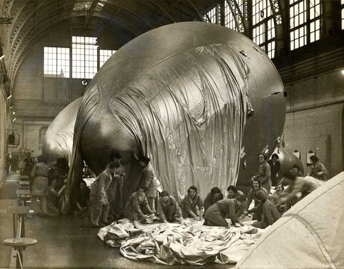 Barrage balloon factory