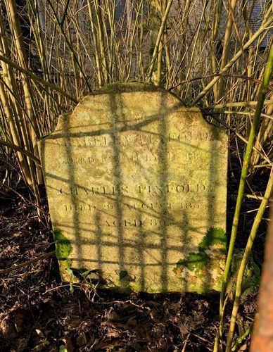 Grave of Captain Charles Pinfold and his sister Arabella Pinfold 