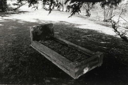 Grave of Frederick and Janet Dickins, 1986