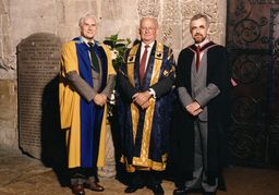 view image of OU staff and honorary graduate Edward Blishen
