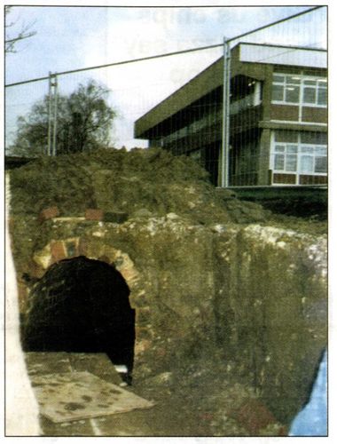 Victorian tunnel 