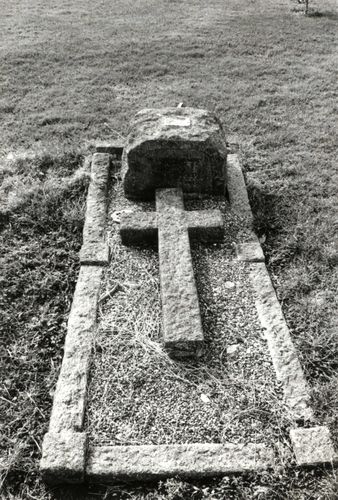 Grave of Basil Reed, 1986