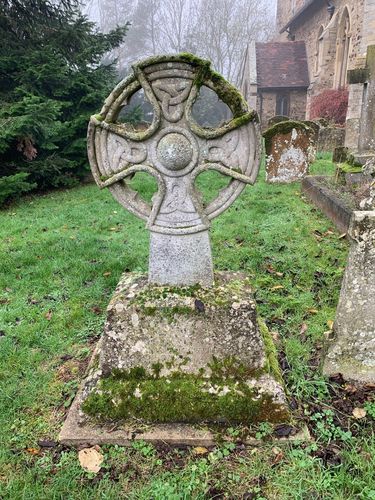 Grave of Eric and Diana Earle