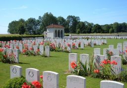 video preview image for Flesquieres Hill British War Cemetery