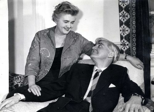 One of the last photographs of Jennie and Nye, taken in 1960 the year that he died. 