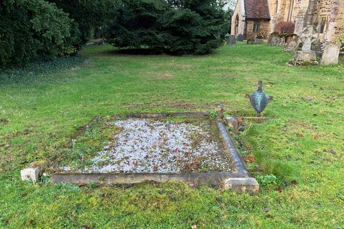 Graves of the Cook family 