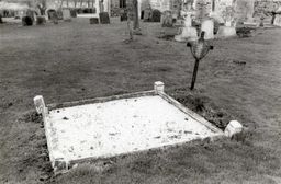 video preview image for Grave of Matthew and Maria Cook, 1986