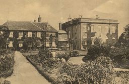 view image of Walton Hall and garden