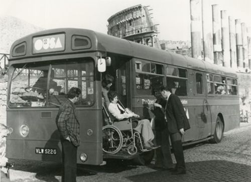 OU Students Association bus in Rome