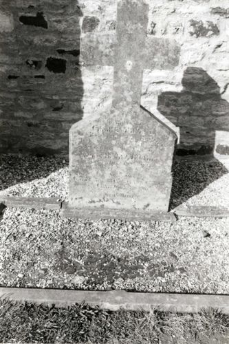 Grave of the Pearse brothers, 1986